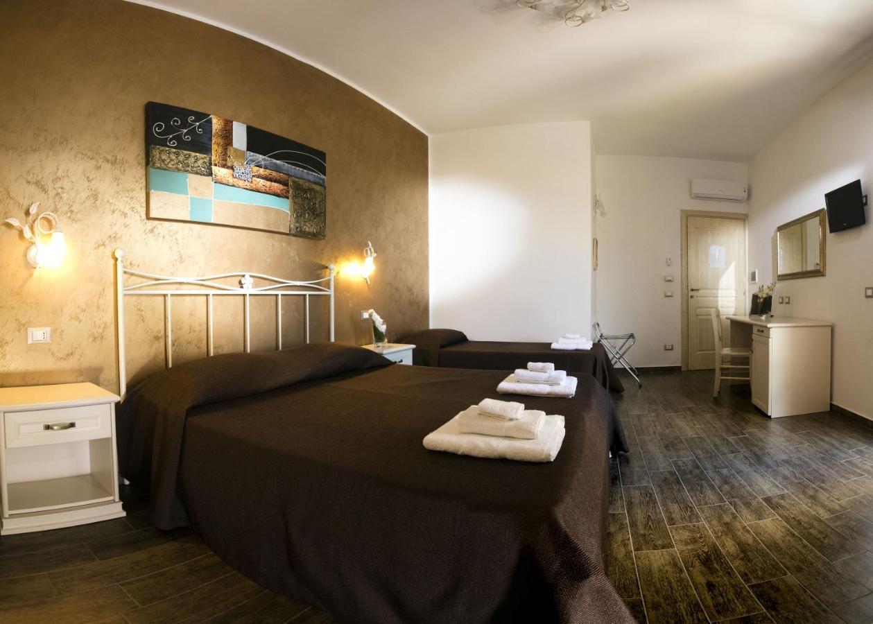 קסטלוצו Triskell Camere & Relax מראה חיצוני תמונה
