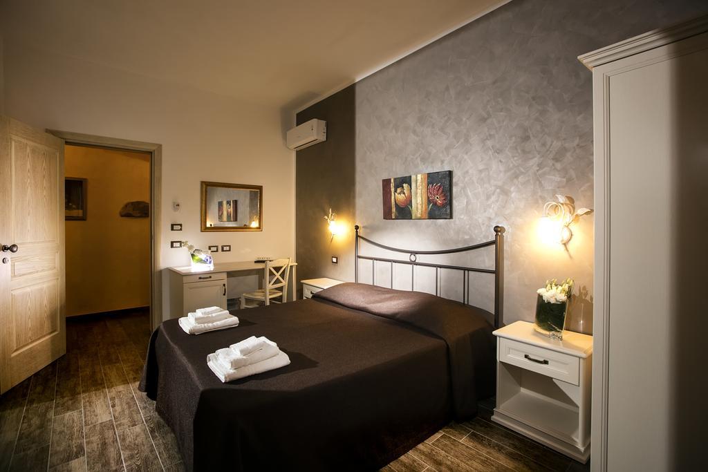 קסטלוצו Triskell Camere & Relax מראה חיצוני תמונה