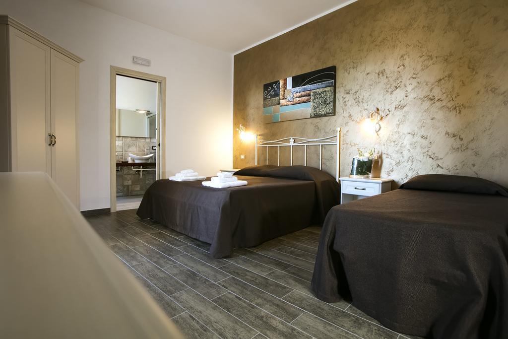 קסטלוצו Triskell Camere & Relax מראה חיצוני תמונה